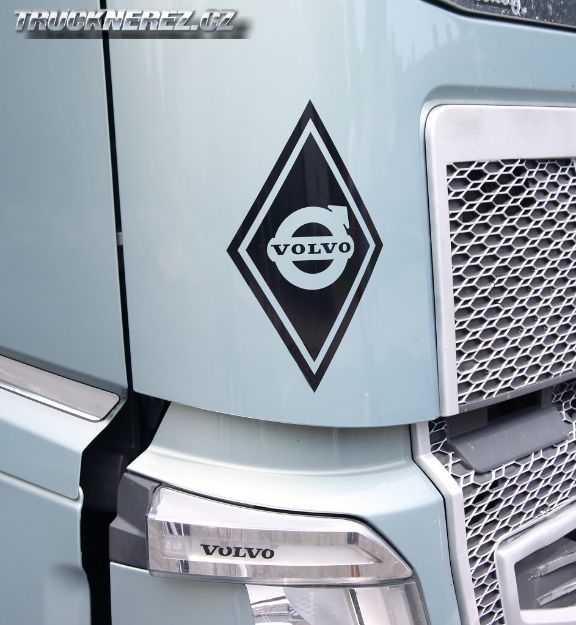 symbol Thrust participate Nálepka Volvo | Nerezové doplňky pro kamiony TruckNerez