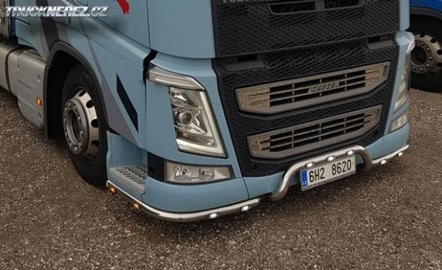 Obrázek Spodní rám Volvo - třídílný