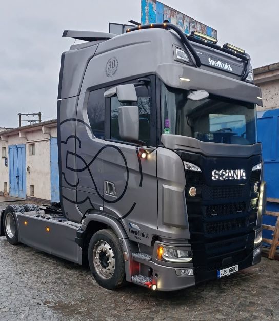 Sluneční clona Scania